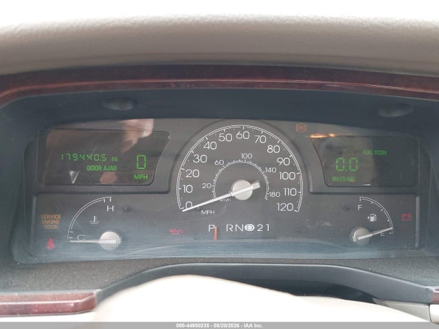 Продаж на аукціоні авто 2005 Lincoln Town Car Signature, vin: 1LNHM81W75Y667533, номер лоту: 44950235