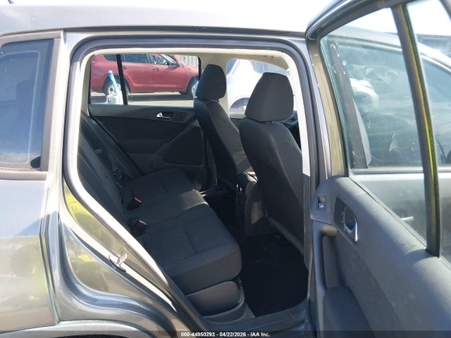 2012 Volkswagen Tiguan S მანქანა იყიდება აუქციონზე, vin: WVGAV7AX9CW076047, აუქციონის ნომერი: 44950293