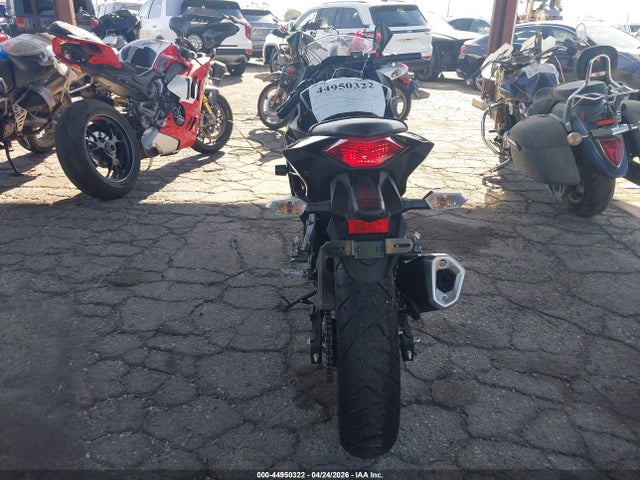 Kawasaki Ex300 B 2014 JKAEX8B10EA006415 Image 16
