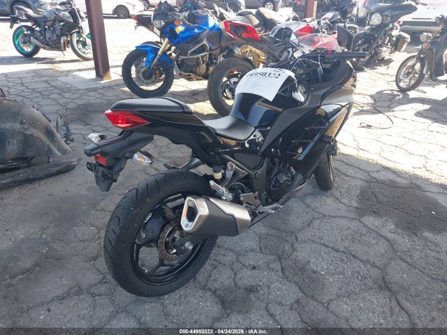 Kawasaki Ex300 B 2014 JKAEX8B10EA006415 Image 4