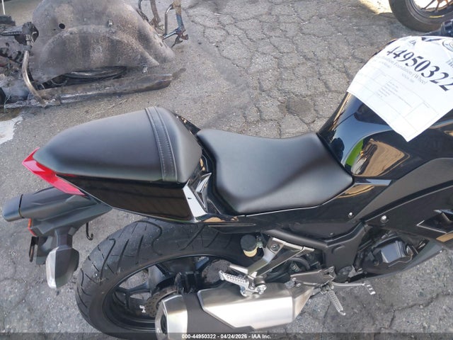Kawasaki Ex300 B 2014 JKAEX8B10EA006415 Image 8