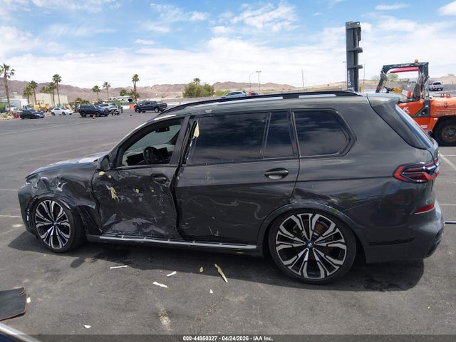 5UX23EM0XP9P28372 BMW X7 Xdrive40i