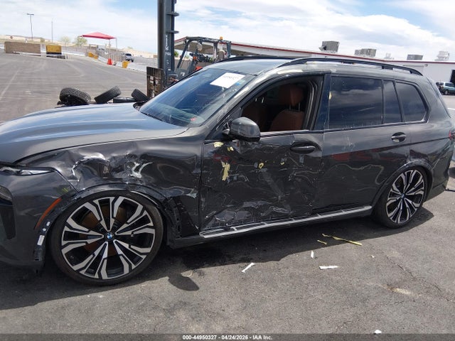 5UX23EM0XP9P28372 BMW X7 Xdrive40i
