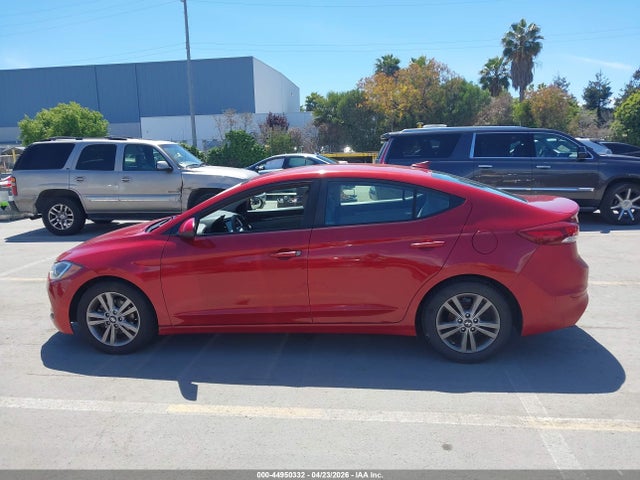 2017 Hyundai Elantra Se მანქანა იყიდება აუქციონზე, vin: KMHD84LF7HU417651, აუქციონის ნომერი: 44950332
