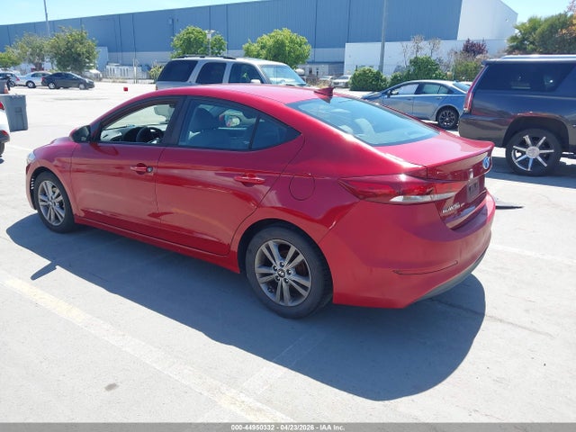 2017 Hyundai Elantra Se მანქანა იყიდება აუქციონზე, vin: KMHD84LF7HU417651, აუქციონის ნომერი: 44950332