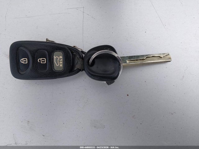 2013 Hyundai Elantra Gt მანქანა იყიდება აუქციონზე, vin: KMHD35LE2DU134290, აუქციონის ნომერი: 44950333