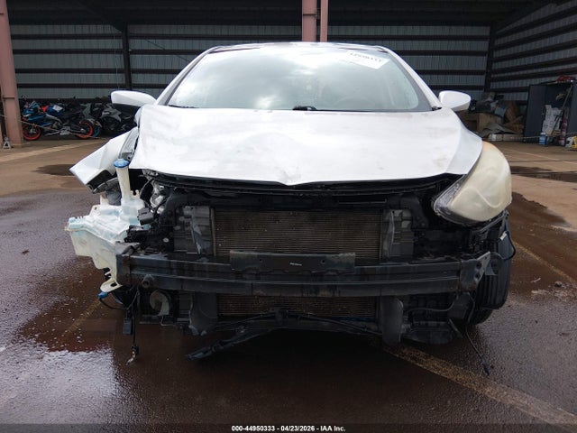 2013 Hyundai Elantra Gt მანქანა იყიდება აუქციონზე, vin: KMHD35LE2DU134290, აუქციონის ნომერი: 44950333