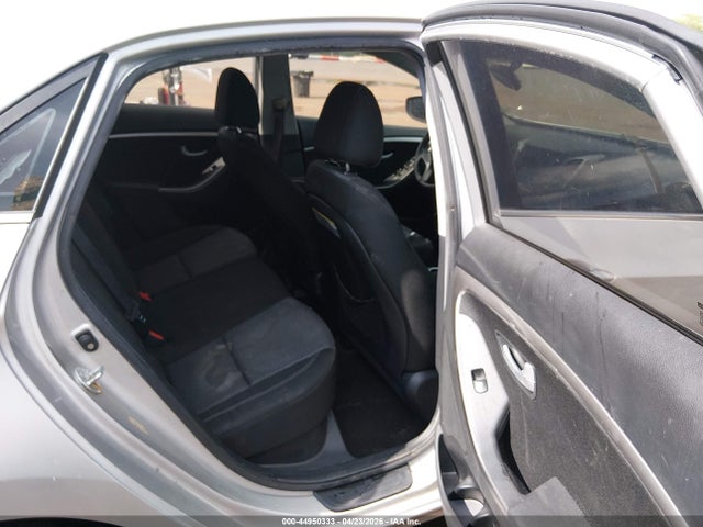2013 Hyundai Elantra Gt მანქანა იყიდება აუქციონზე, vin: KMHD35LE2DU134290, აუქციონის ნომერი: 44950333