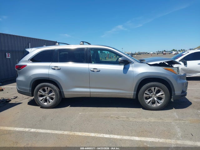 Toyota Highlander Xle V6 2015 5TDKKRFH3FS066682 Image 13