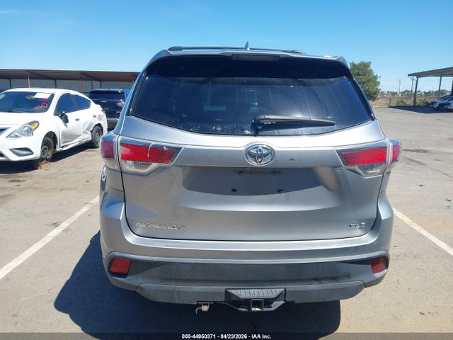 Toyota Highlander Xle V6 2015 5TDKKRFH3FS066682 Image 16