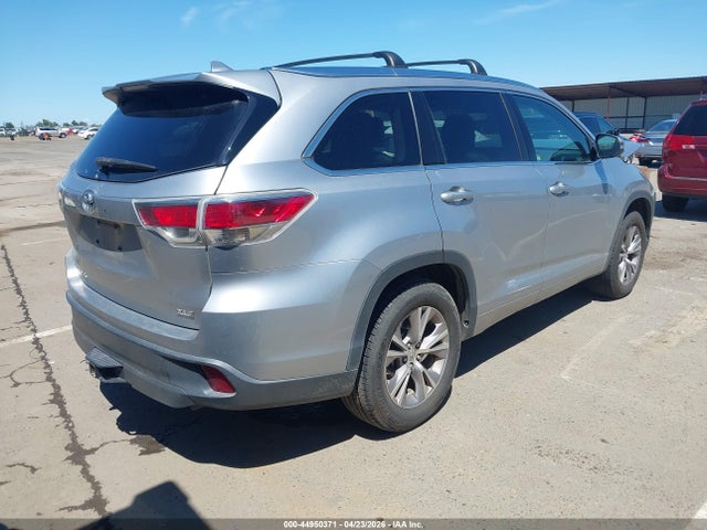 Toyota Highlander Xle V6 2015 5TDKKRFH3FS066682 Image 4