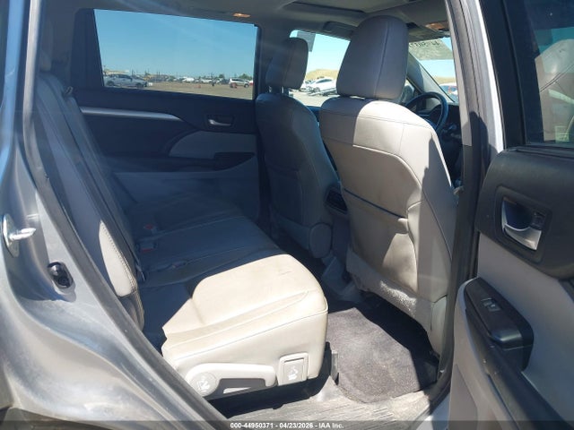 Toyota Highlander Xle V6 2015 5TDKKRFH3FS066682 Image 8