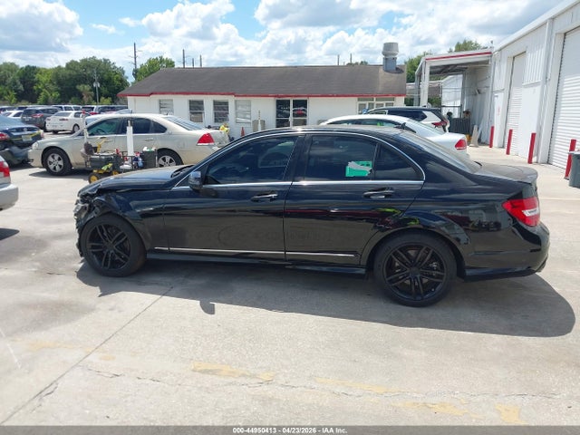 44950413 :رقم المزاد ، WDDGF8BB0CR229181 vin ، 2012 Mercedes-benz C 300 Sport 4matic مزاد بيع