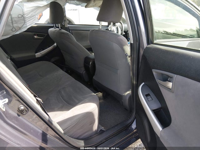 JTDKN3DU3F0439694 Toyota Prius Two