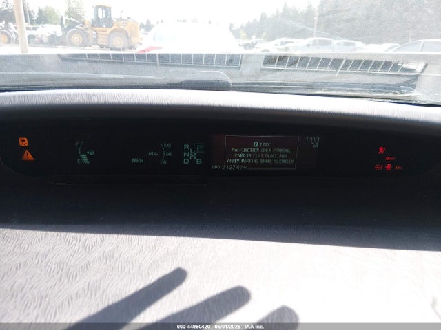 JTDKN3DU3F0439694 Toyota Prius Two