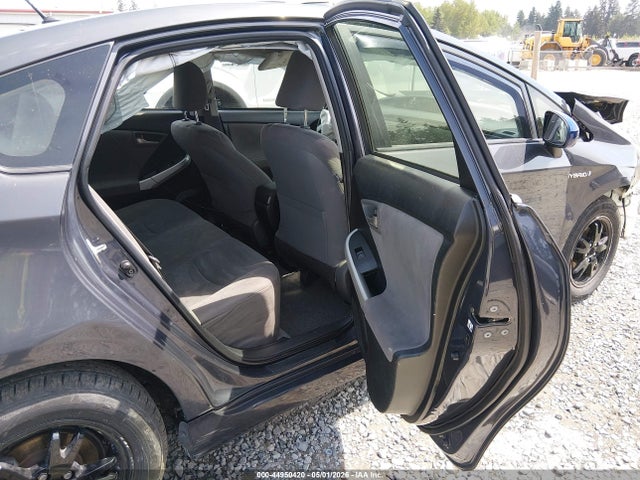 JTDKN3DU3F0439694 Toyota Prius Two