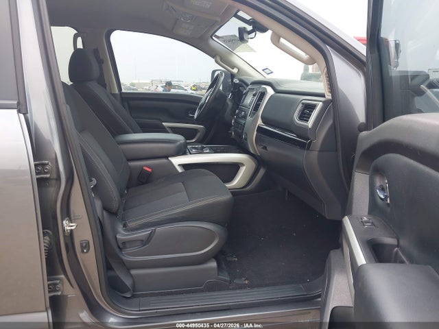 2017 Nissan Titan Xd Sv Diesel მანქანა იყიდება აუქციონზე, vin: 1N6BA1F40HN518224, აუქციონის ნომერი: 44950435