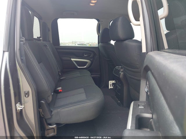 2017 Nissan Titan Xd Sv Diesel მანქანა იყიდება აუქციონზე, vin: 1N6BA1F40HN518224, აუქციონის ნომერი: 44950435
