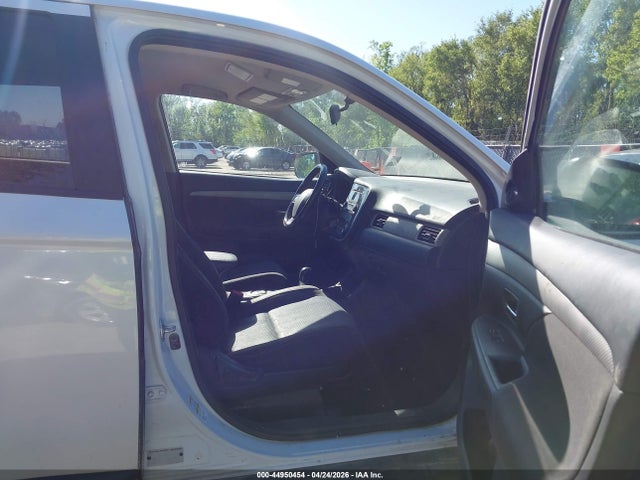 Продаж на аукціоні авто 2016 Mitsubishi Outlander Es, vin: JA4AZ3A39GZ018629, номер лоту: 44950454