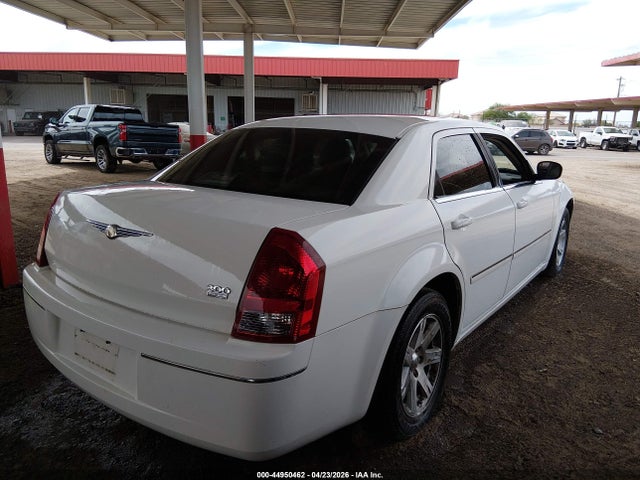 2006 Chrysler 300 Touring მანქანა იყიდება აუქციონზე, vin: 2C3KA53G66H405252, აუქციონის ნომერი: 44950462