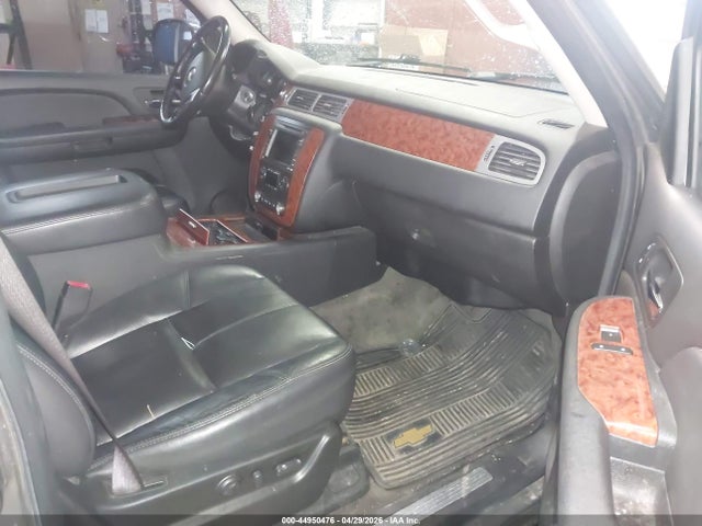 Продажа на аукционе авто 2008 Chevrolet Tahoe Ltz, vin: 1GNFK13068J210055, номер лота: 44950476