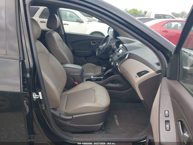44950499 :رقم المزاد ، KM8JU3AG6FU109310 vin ، 2015 Hyundai Tucson Se مزاد بيع