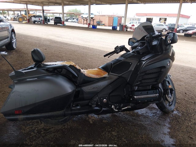 Продаж на аукціоні авто 2015 Honda Gl1800 B, vin: JH2SC684XFK200690, номер лоту: 44950507