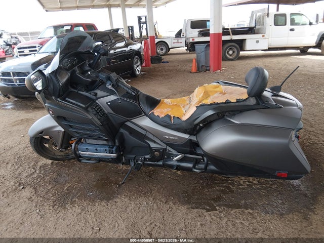Продаж на аукціоні авто 2015 Honda Gl1800 B, vin: JH2SC684XFK200690, номер лоту: 44950507