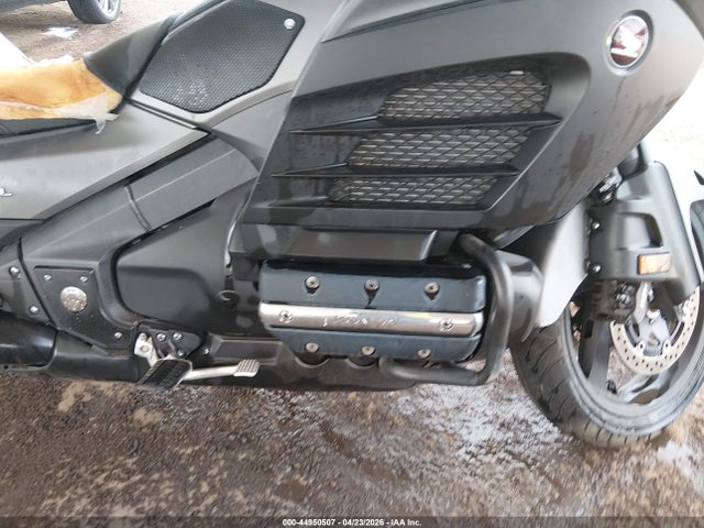 Продаж на аукціоні авто 2015 Honda Gl1800 B, vin: JH2SC684XFK200690, номер лоту: 44950507