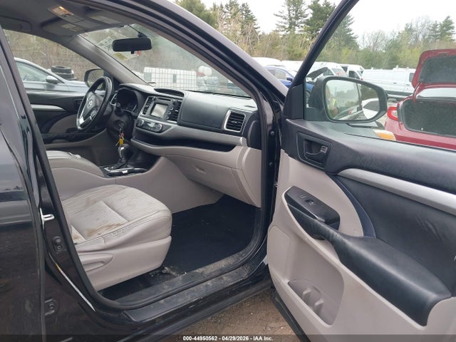 5TDBKRFH4ES062719 Toyota Highlander Le Plus V6