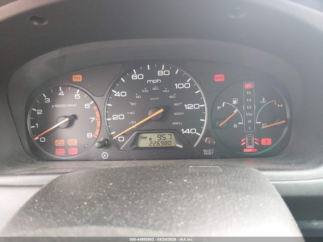 44950563 :رقم المزاد ، 2HKRL18922H588075 vin ، 2002 Honda Odyssey Ex-l مزاد بيع