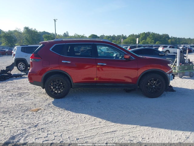 2018 Nissan Rogue Sv მანქანა იყიდება აუქციონზე, vin: 5N1AT2MV8JC807701, აუქციონის ნომერი: 44950602