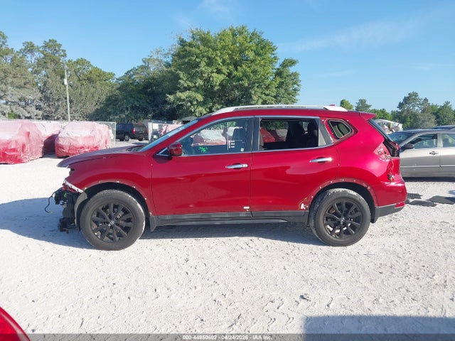 2018 Nissan Rogue Sv მანქანა იყიდება აუქციონზე, vin: 5N1AT2MV8JC807701, აუქციონის ნომერი: 44950602
