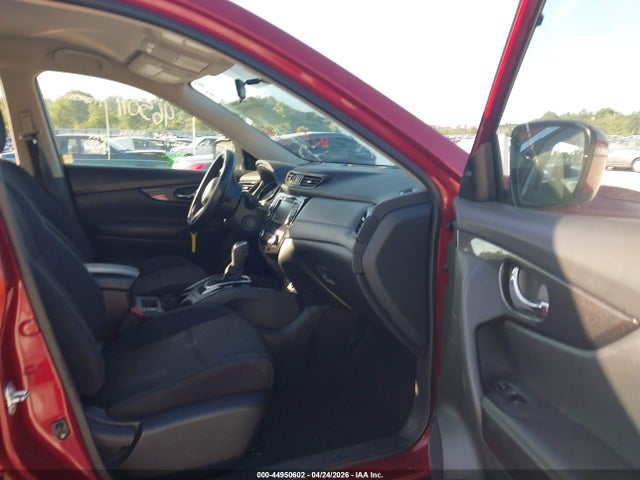 2018 Nissan Rogue Sv მანქანა იყიდება აუქციონზე, vin: 5N1AT2MV8JC807701, აუქციონის ნომერი: 44950602