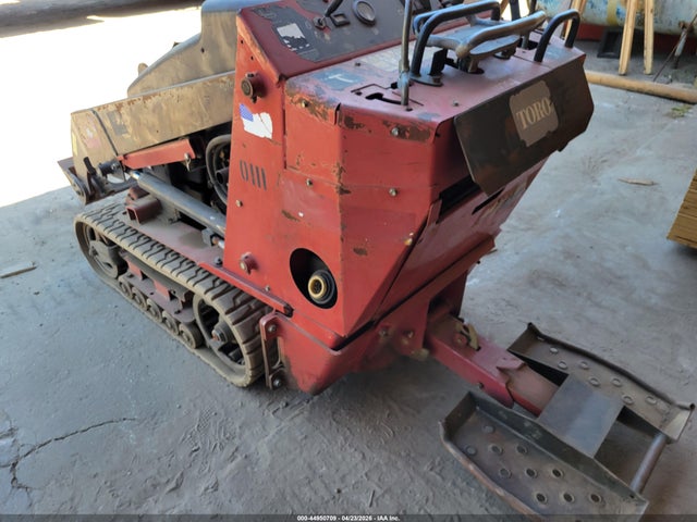 44950709 :رقم المزاد ، 313000111 vin ، 2017 Toro Dingo Tx525 مزاد بيع