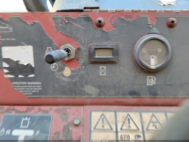 44950709 :رقم المزاد ، 313000111 vin ، 2017 Toro Dingo Tx525 مزاد بيع