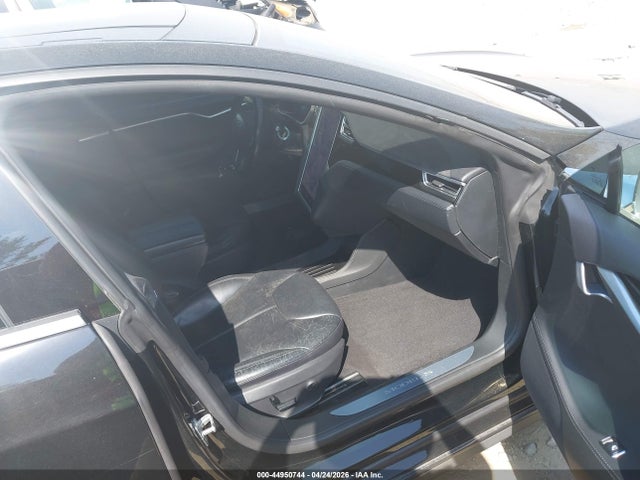Продажа на аукционе авто 2014 Tesla Model S P85, vin: 5YJSA1H10EFP62486, номер лота: 44950744