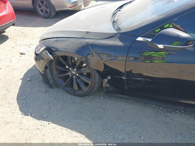 Продажа на аукционе авто 2014 Tesla Model S P85, vin: 5YJSA1H10EFP62486, номер лота: 44950744