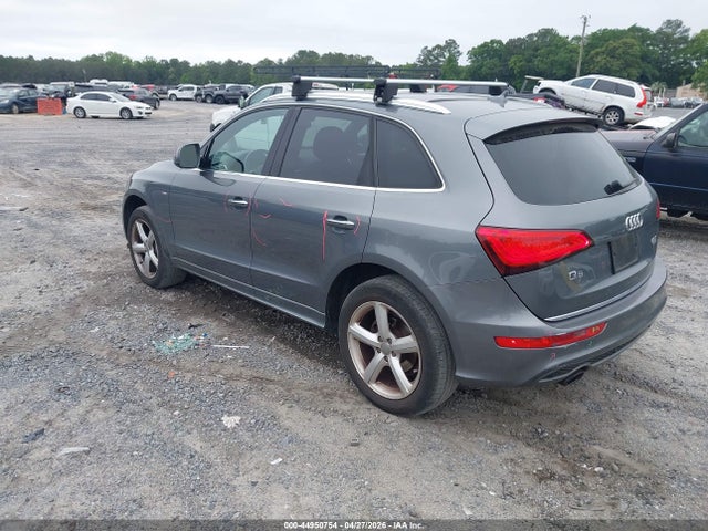 44950754 :رقم المزاد ، WA1M2AFP5HA057929 vin ، 2017 Audi Q5 2.0t Premium مزاد بيع