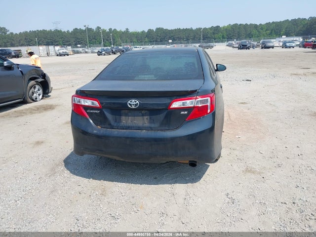 44950755 :رقم المزاد ، 4T1BF1FK3CU079985 vin ، 2012 Toyota Camry Se مزاد بيع