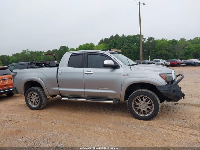 44950767 :رقم المزاد ، 5TFBW5F10BX208393 vin ، 2011 Toyota Tundra Limited 5.7l V8 مزاد بيع
