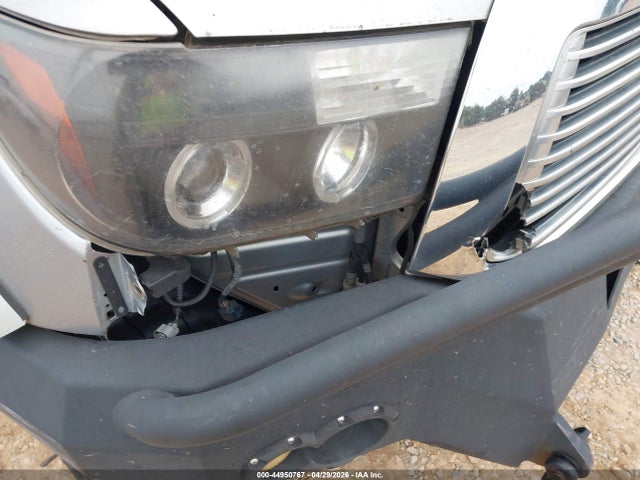 44950767 :رقم المزاد ، 5TFBW5F10BX208393 vin ، 2011 Toyota Tundra Limited 5.7l V8 مزاد بيع