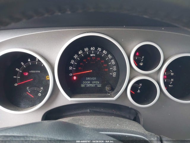 44950767 :رقم المزاد ، 5TFBW5F10BX208393 vin ، 2011 Toyota Tundra Limited 5.7l V8 مزاد بيع