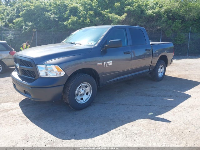 1C6RR7KT6RS157814 RAM 1500 Classic Tradesman 4x4 5&#039;7 Box
