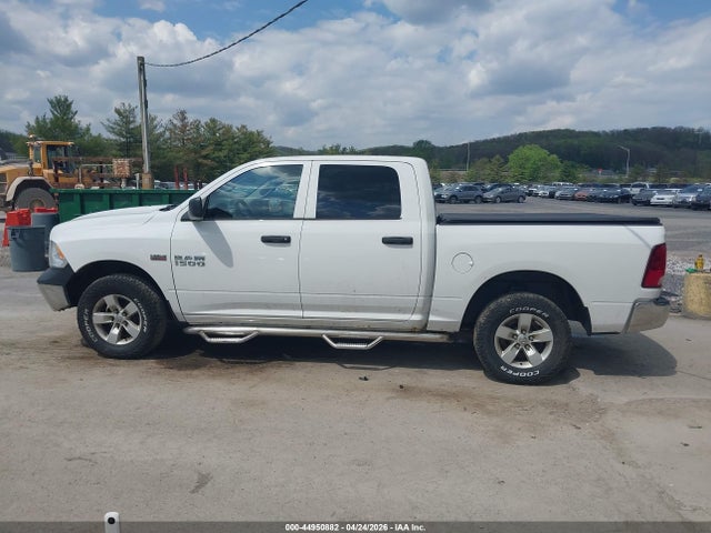 44950882 :رقم المزاد ، 3C6RR7KT2HG689213 vin ، 2017 Ram 1500 Tradesman  4x4 5'7 Box مزاد بيع