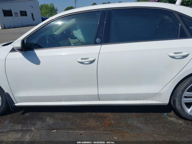 44950933 :رقم المزاد ، 1VWLA7A36KC002605 vin ، 2019 Volkswagen Passat 2.0t Wolfsburg Edition مزاد بيع