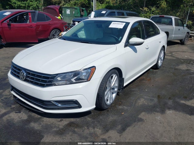Aukcja sprzedaży 2019 Volkswagen Passat 2.0t Wolfsburg Edition, vin: 1VWLA7A36KC002605, numer aukcji: 44950933