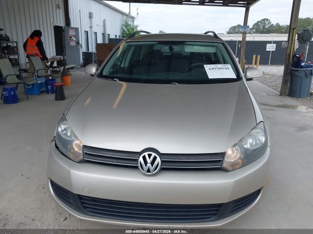 44950940 :رقم المزاد ، 3VWPP7AJ7DM609306 vin ، 2013 Volkswagen Jetta Sportwagen 2.5l Se مزاد بيع