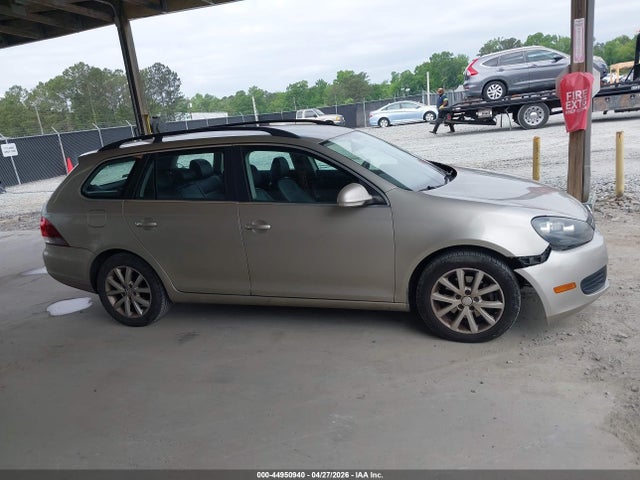 44950940 :رقم المزاد ، 3VWPP7AJ7DM609306 vin ، 2013 Volkswagen Jetta Sportwagen 2.5l Se مزاد بيع