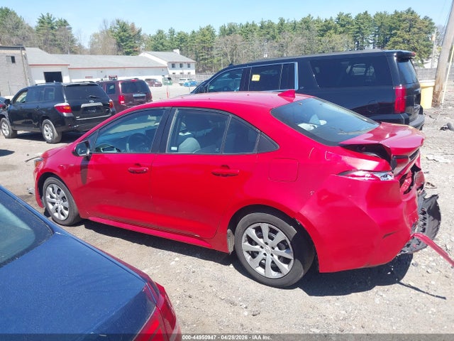 44950947 :رقم المزاد ، 5YFEPMAE5MP166254 vin ، 2021 Toyota Corolla Le مزاد بيع